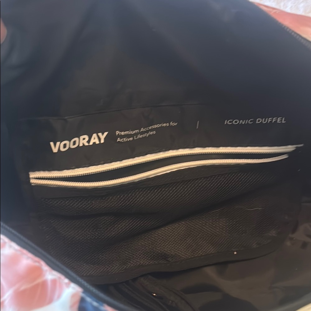 Vooray Floral Duffle Bag - Picture 6 of 6